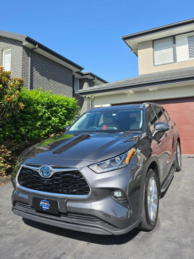 ✨ This stunning Toyota Kluger came in for an exterior refresh, and the transformation speaks for itself.

The paintwork was covered in stubborn tar contamination, so we carried out a thorough tar removal treatment before carefully polishing the paint to restore its depth, gloss, and smooth finish. The result? A clean, slick, showroom-worthy shine that's ready to turn heads.

Every detail matters. We don't just wash cars—we safely decontaminate, restore, and protect them using professional techniques and premium products.

Need your vehicle looking its best?
✔️ Premium Detailing
✔️ Paint Correction
✔️ Ceramic Coating
✔️ Headlight Restoration
✔️ Pre-Sale Transformations

📍 Marsden Park, NSW
📞 0468 337 729
🌐 www.pbxdetailing.com 

#PBXDetailing #ToyotaKluger #CarDetailing #ExteriorDetail #PaintCorrection